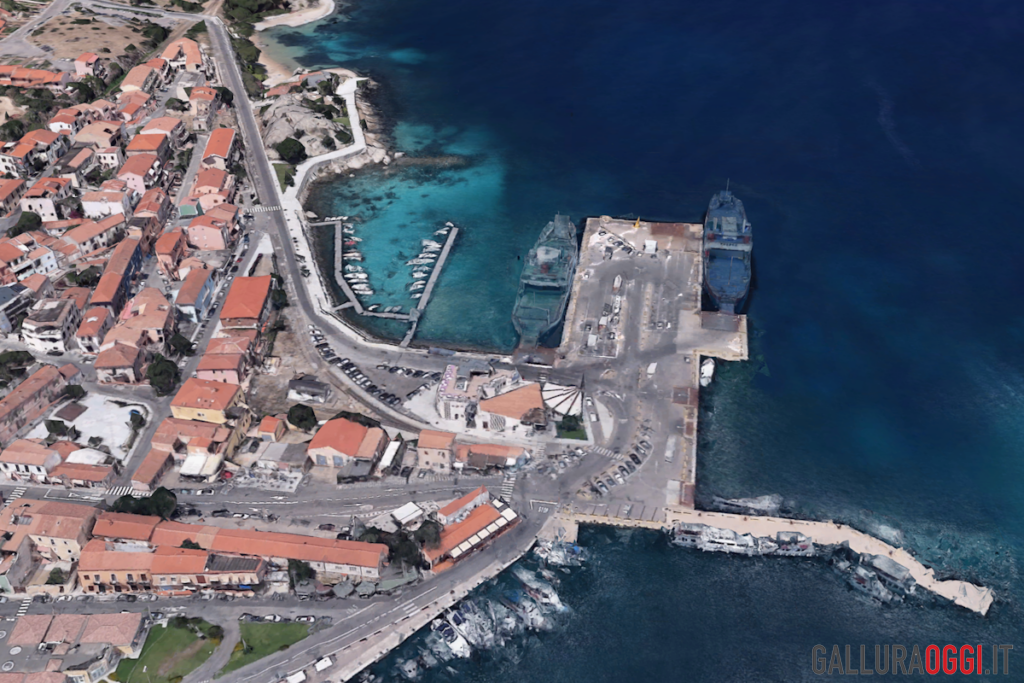 palau porto commerciale parcheggi