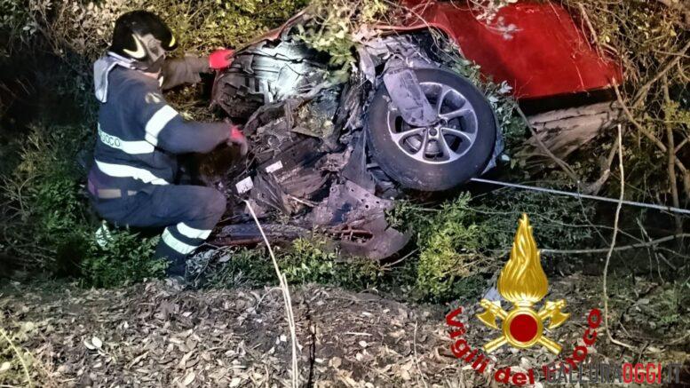 Auto fuori strada sulla provinciale 59, tre feriti vicino San Pantaleo