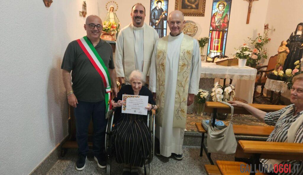 Calangianus festeggia Anna Luciano, l’ex sindaca compie 102 anni
