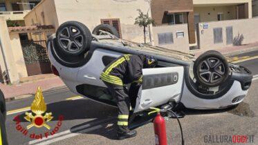 Incidente a Olbia, auto ribaltata in via dei Lidi