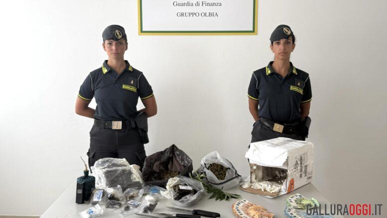 Pacco dalla Spagna con 4 chili di hashish, arrestato a Olbia