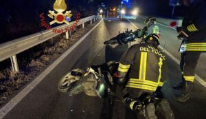 Scontro tra due moto sulla 125 a Olbia, scattano i soccorsi