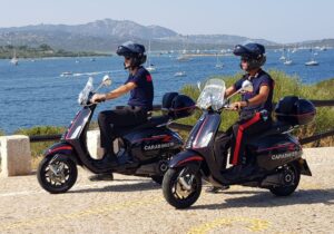 vespa carabinieri porto cervo porto rotondo