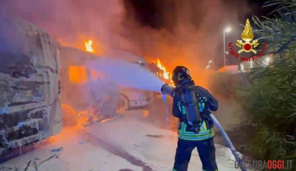 Incendio trattori Olbia