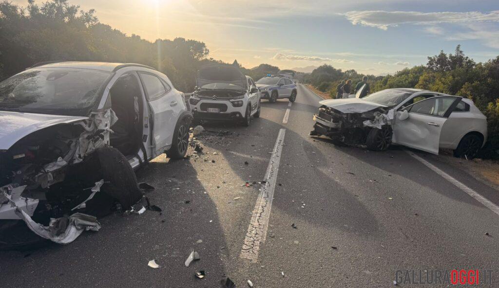 Incidente frontale sulla strada di Olbia