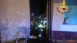 incendio casa tempio