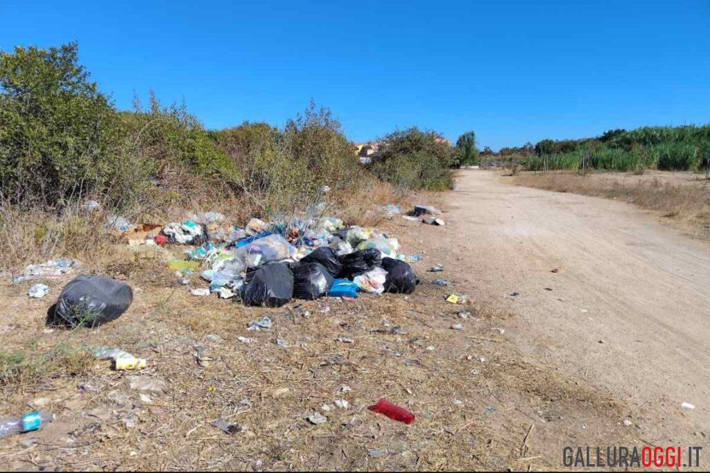rifiuti abbandonati a olbia