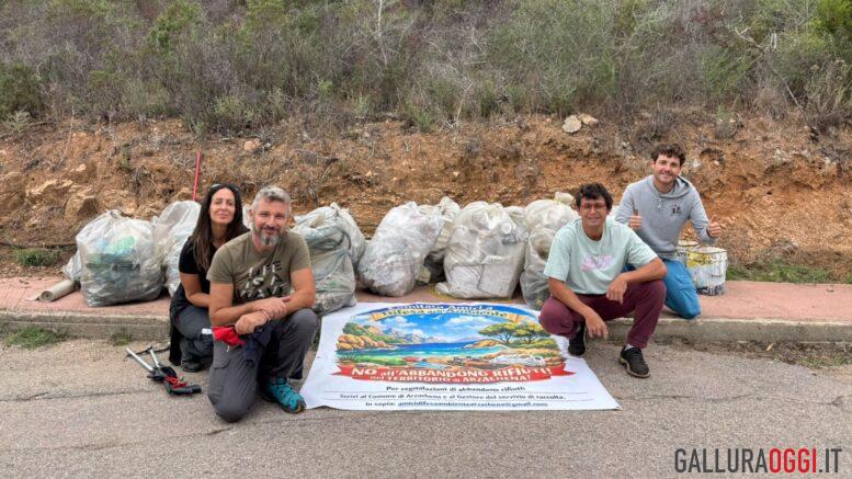 Emergenza rifiuti ad Arzachena, ripulita l'area di La Maita