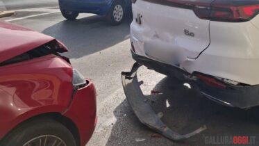 Tamponamento fra auto a Olbia, l'incidente in via Boccherini