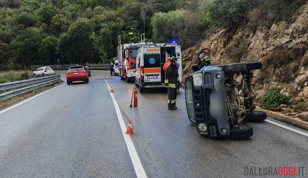 Violento incidente all'uscita di Olbia, si ribalta una jeep