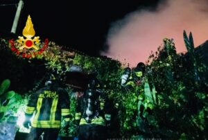 incendio magazzino località san giovanni olbia