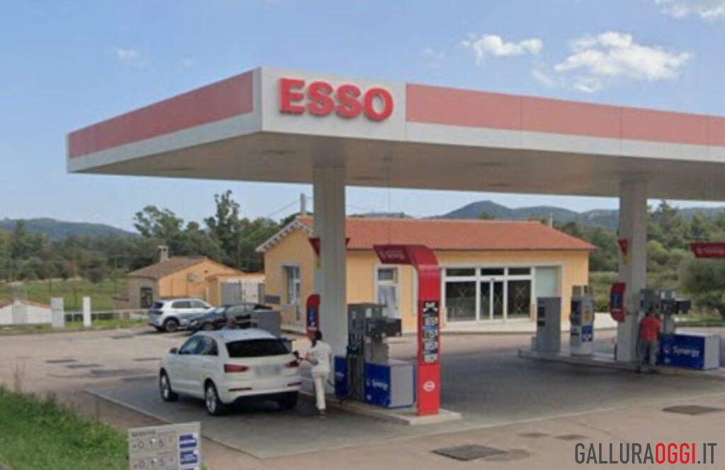 esso arzachena distributore benzina